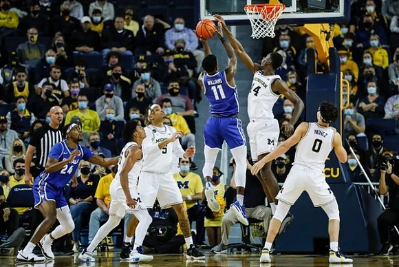 Eli Brooks (55), Terrance Williams II (5), Moussa Diabate (14), and Adrien Nunez (0)