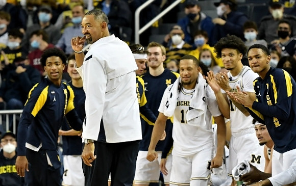 Juwan Howard and Michigan Team