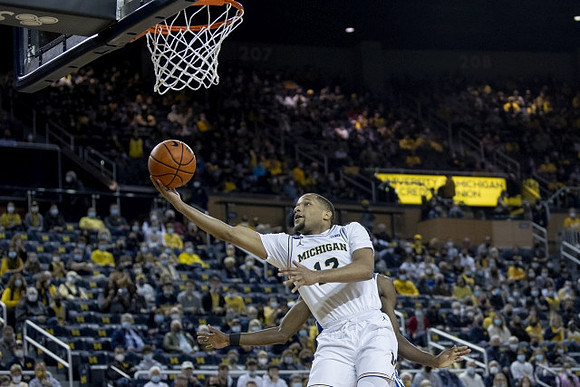 DeVante' Jones (12)