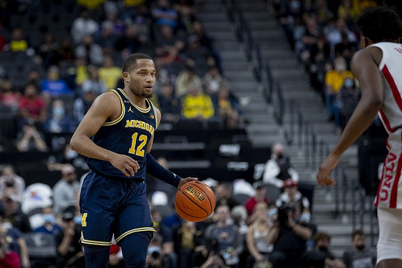 DeVante' Jones (12)