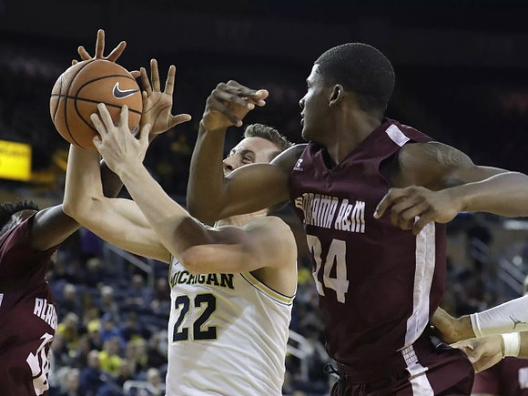 Duncan Robinson (22)