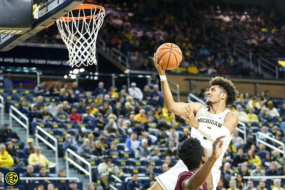 Isaiah Livers (4)