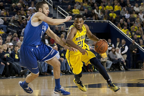 Zak Irvin (21)