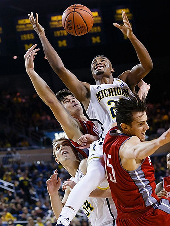 Mark Donnal (34) and Zak Irvin (21)