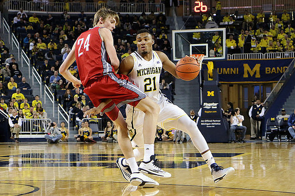 Zak Irvin (21)