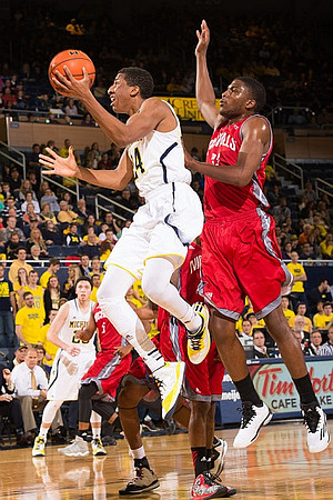 Aubrey Dawkins (24) and Sean Lonergan (20)