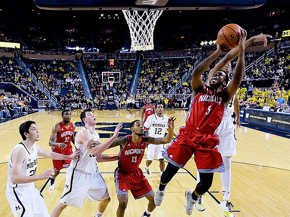 Sean Lonergan (20), Ricky Doyle (32), Muhammad-Ali Abdur-Rahkman (12), and Aubrey Dawkins (24)