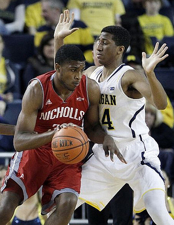 Aubrey Dawkins (24)