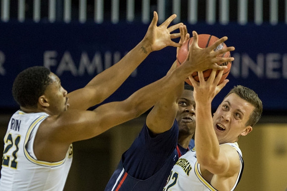 Zak Irvin (21) and Duncan Robinson (22)