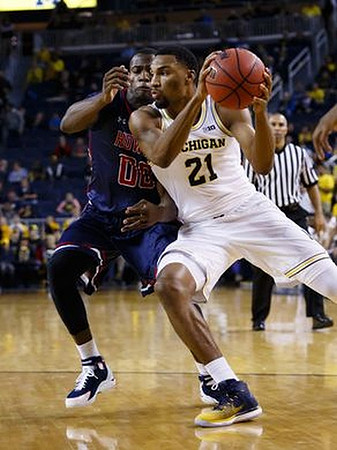 Zak Irvin (21)