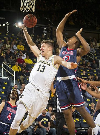 Moritz Wagner (13)