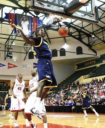 Manny Harris (3)