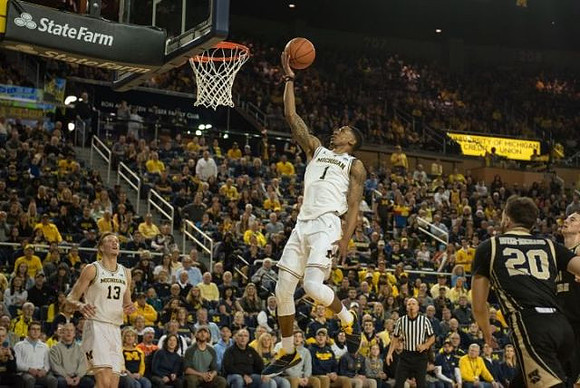 Ignas Brazdeikis (13) and Charles Matthews (1)