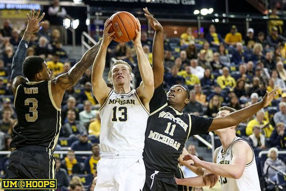 Ignas Brazdeikis (13) and Jon Teske (15)