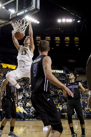 Moritz Wagner (13)