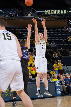 Jon Teske (15) and Sean Lonergan (20)