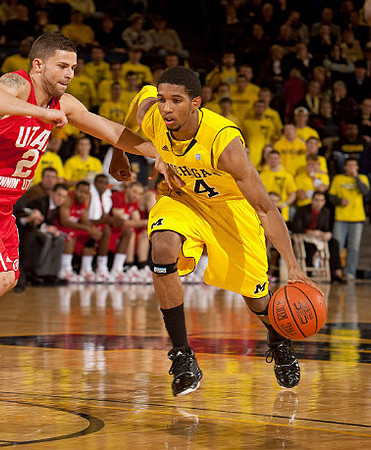 Darius Morris (4)