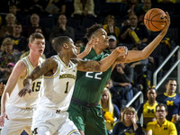 Jon Teske (15) and Charles Matthews (1)