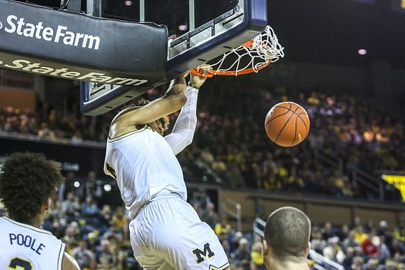Isaiah Livers (4) and Jordan Poole (2)