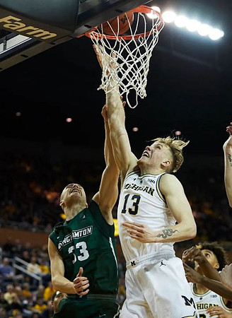 Ignas Brazdeikis (13) and Jordan Poole (2)