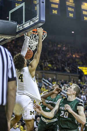 Isaiah Livers (4)