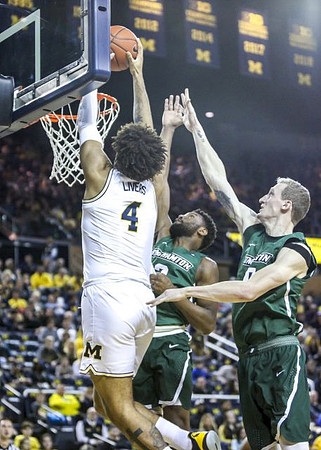 Isaiah Livers (4)