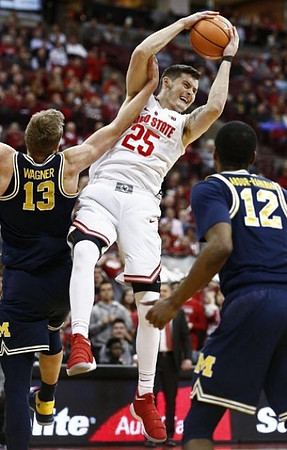 Moritz Wagner (13) and Muhammad-Ali Abdur-Rahkman (12)