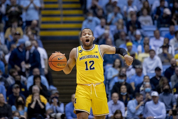 DeVante' Jones (12)