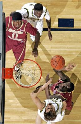 Manny Harris (3) and Zack Novak (0)