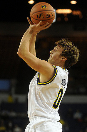 Zack Novak (0)