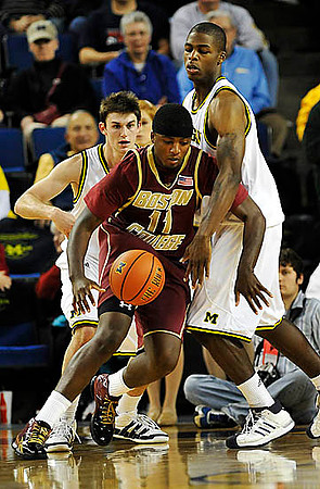 Stu Douglass (1) and DeShawn Sims (34)