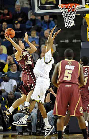 Darius Morris (4)