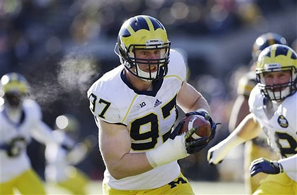 Brennen Beyer (97) and Desmond Morgan (48)