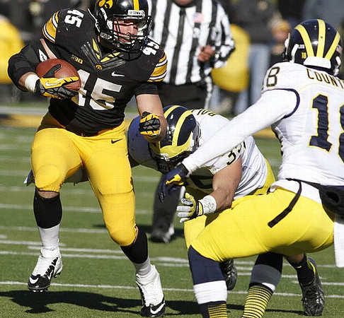 Joe Bolden (35) and Blake Countess (18)