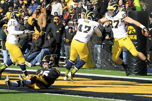 James Ross (15), Jake Ryan (47), and Brennen Beyer (97)