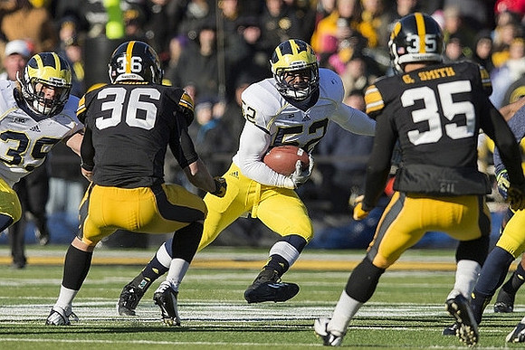 Joe Bolden (35) and Royce Jenkins-Stone (52)