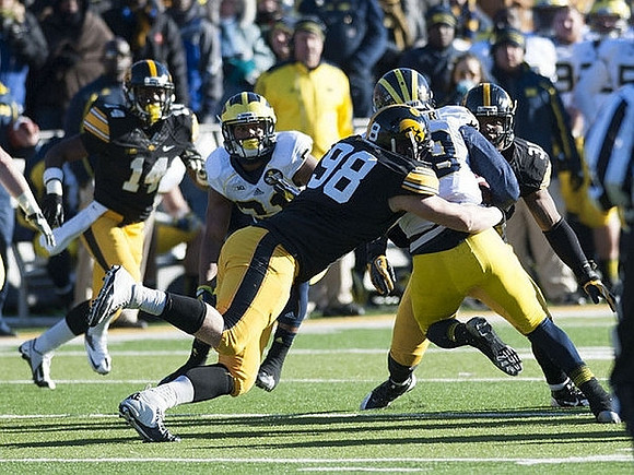 Devin Gardner (98) and Jeremy Gallon (21)