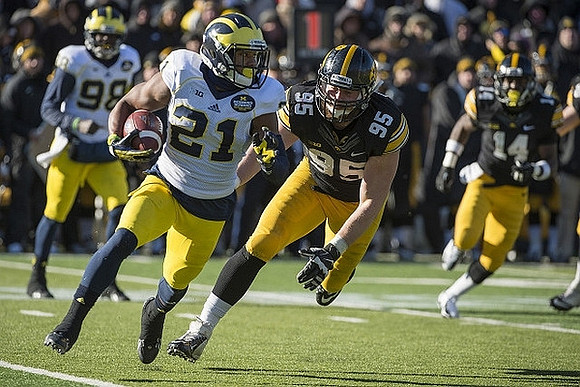Jeremy Gallon (21) and Devin Gardner (98)