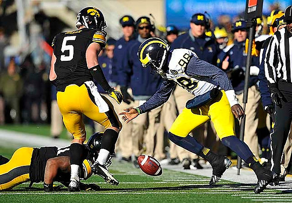 Devin Gardner (98)