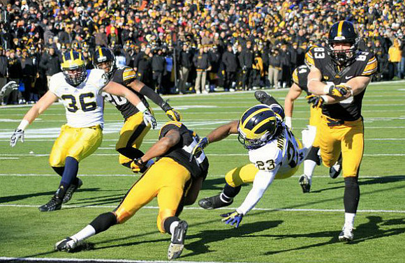 Joe Kerridge (36) and Dennis Norfleet (23)