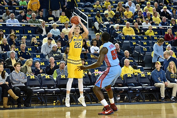 Duncan Robinson (22)