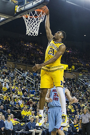 Zak Irvin (21)