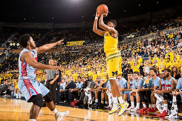 Aubrey Dawkins (24)