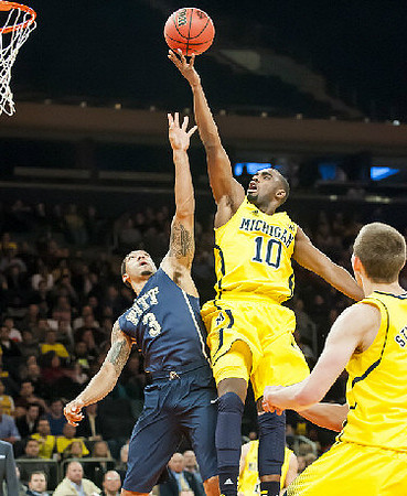 Tim Hardaway Jr. (10) and Nik Stauskas (11)