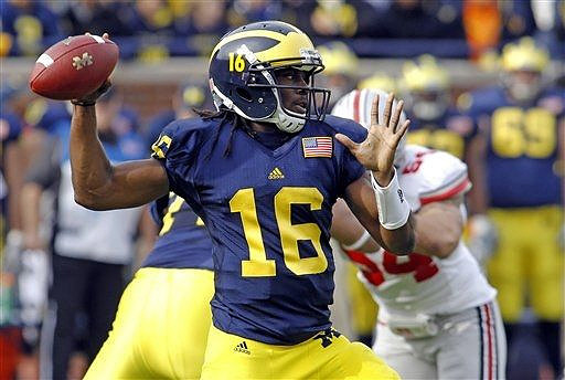 Denard Robinson (16)