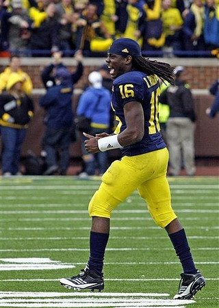 Denard Robinson (16)