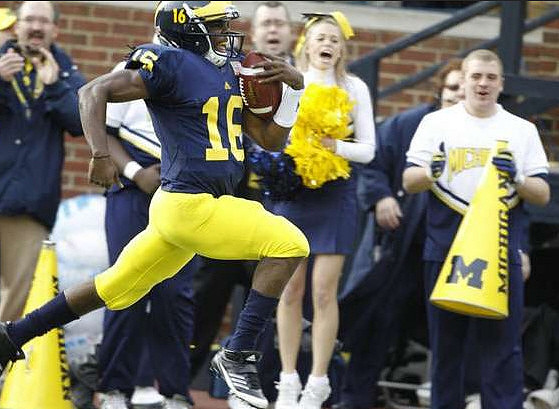 Denard Robinson (16)