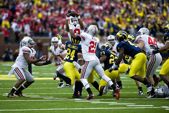 Delonte Hollowell (24), Floyd Simmons (23), and Cameron Gordon (4)