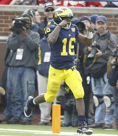 Denard Robinson (16)