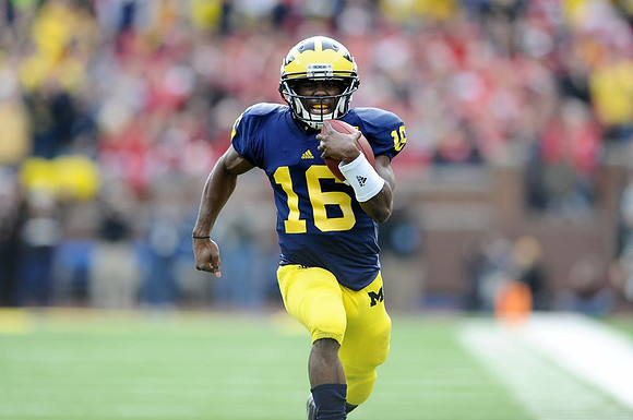 Denard Robinson (16)